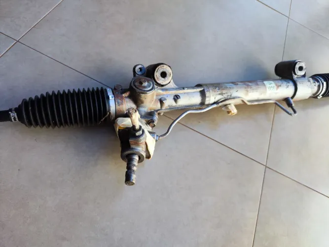 Caixa de direção Hilux 2006 a 15