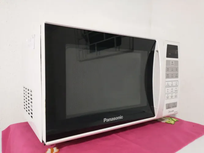Microondas Panasonic 220W
