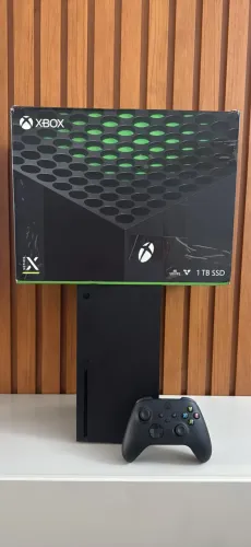 Xbox séries X 1TB+ 2controles 