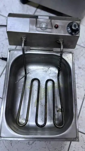 Fritadeira elétrica de bancada 220V