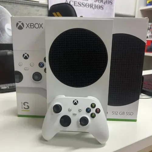 Xbox Series S Semi Novo - Garantia - Pegamos seu Game - Cartão Até 12x - Loja Física