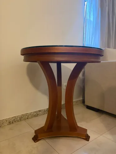 Mesa de Jantar Redonda com Tampo de Vidro