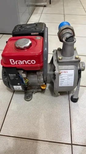 Motor bomba