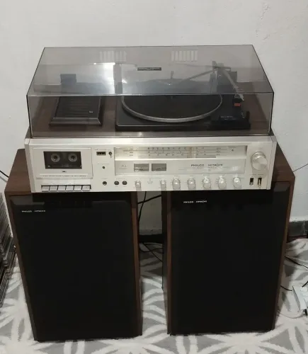 Aparelho de Som 3x1 Philco-Hitachi PCS-30 