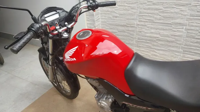 Moto em excelente estado