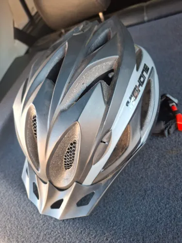 Vendo capacete para andar de bike 
