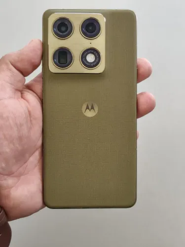 Motorola Signature 512gb Verde Oliva