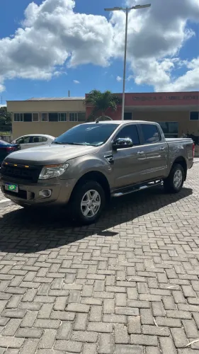 Ford Ranger XLT 2.5 16V 4X2 CD Flex 2014