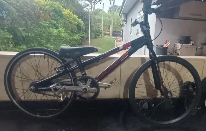 Bike HARO aro 18 BMX 