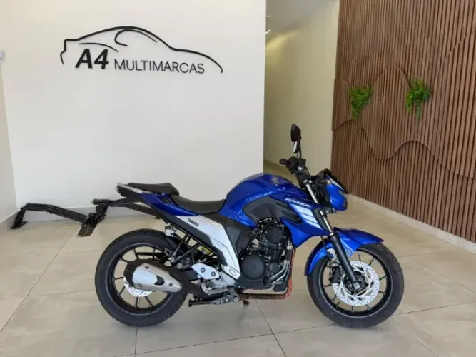 FAZER FZ25 250 KM BAIXO