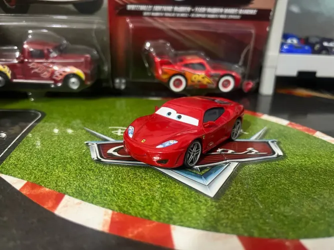 Cars Disney pixar Ferrari