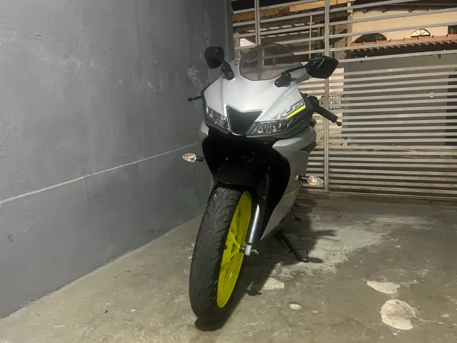 Yamaha R15 23/24