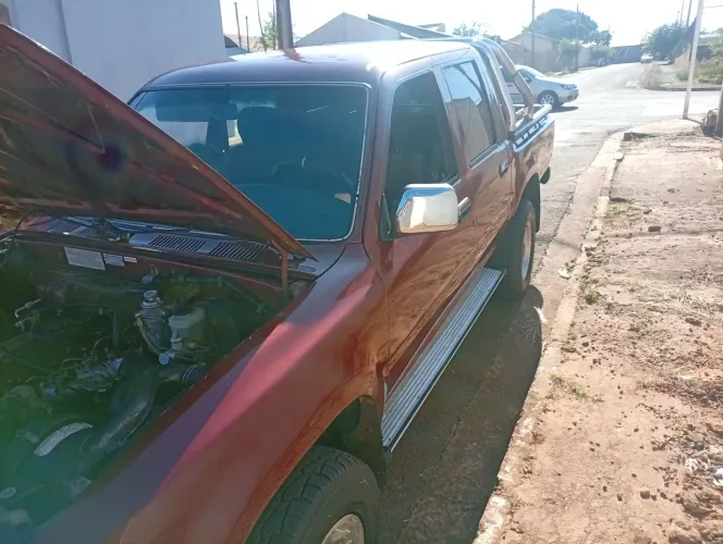 Toyota Hilux CD SR5 4X4 2.8 Diesel 1998