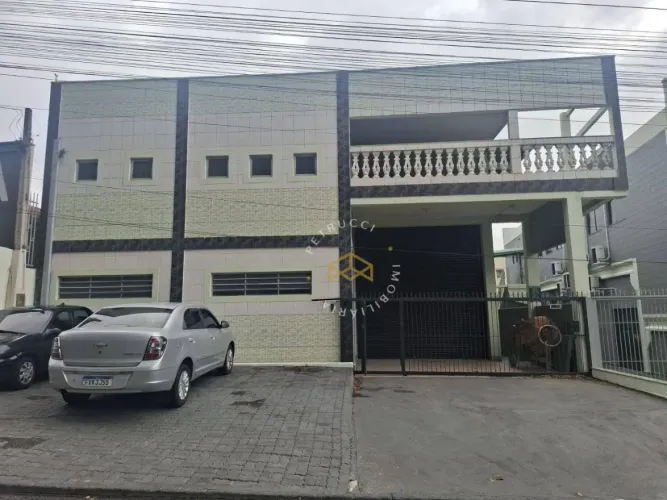 BARRACÃO COMERCIAL ESPAÇOSO COM ESTRUTURA COMPLETA E ÓTIMA LOCALIZAÇÃO NO PQ. ORTOLÂNDIA