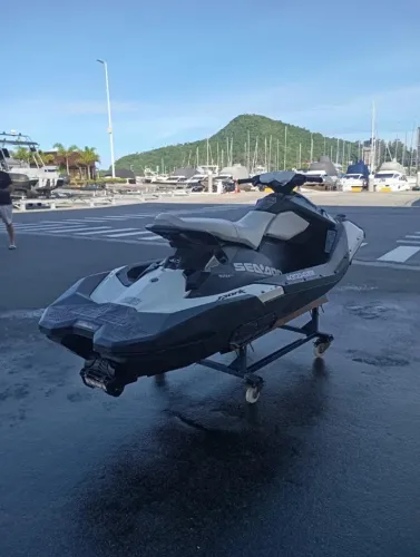 SeaDoo, com IBR, 3 lugares - Todo revisado em abril de 2026.