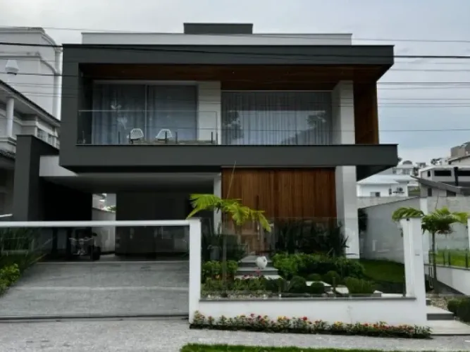 Casa Aluguel 3 Quartos com 3 Suítes e 342m² - Pedra Branca