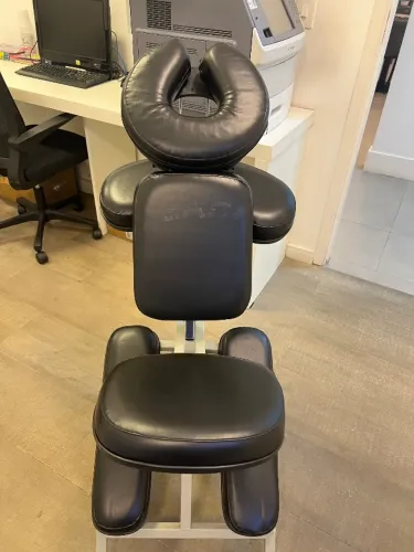 Cadeira de massagem Quick com capa protetora