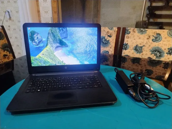 Notebook HP i3 5ªGen SSD 128GB 6GB RAM Bateria 2h Bluetooth