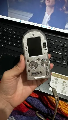 VENDO CÂMERA SONY CYBER-SHOT