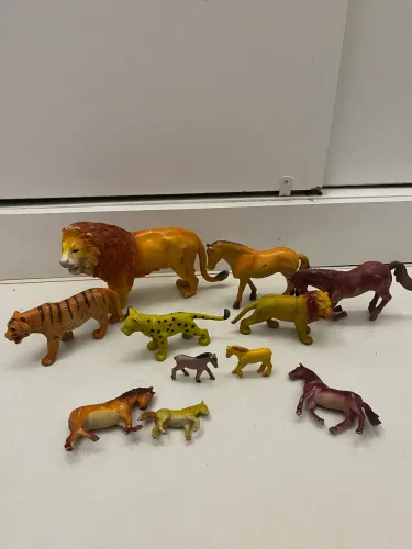 Kit animais de brinquedo