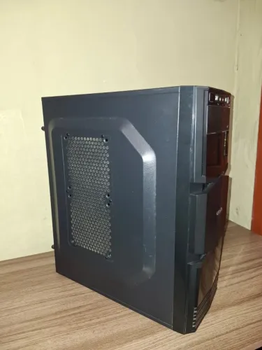 Computador Home AMD A4-7300 Placa de Vídeo Integrada 3.80 GHz 8GB RAM 500GB Memória