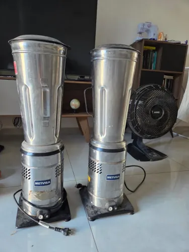LIQUIDIFICADOR indústrial 8L METVISA SEMI NOVO