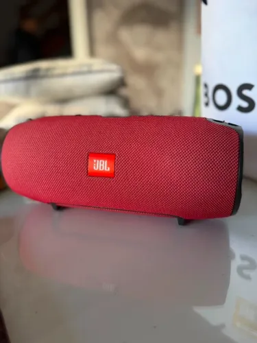 Caixa de Som JBL Xtreme, Bluetooth, À Prova de Respingos D´Água, 2x20W, Vermelha