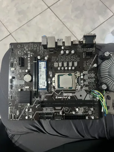 Kit Upgrade Intel 10 Geração i3-10100F + Placa-Mãe Biostar H510M + SSD NVMe 250GB Kingston