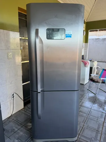 Geladeira Electrolux frosfree inverter 460 litros