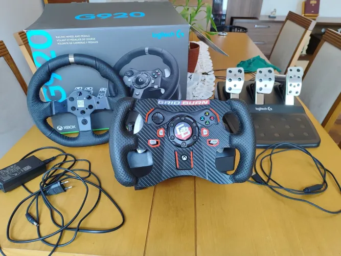 Volante Logitech G920 + Add-ons
