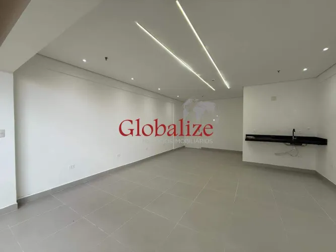 Sala Comercial para locação no bairro Vila Mathias em Santos com 41 m². Pacote por R$ 2.70