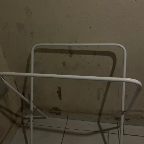 Suporte pra banheira, roupinhas de menina