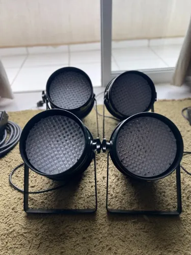 PAR LED KOHBAK DMX - 4 unidades | R$ 150 cada