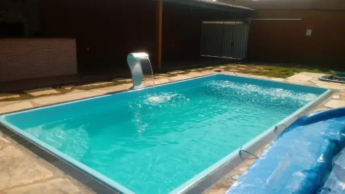 Linda Piscina de Fibra 5 Metros com Led e Hidro