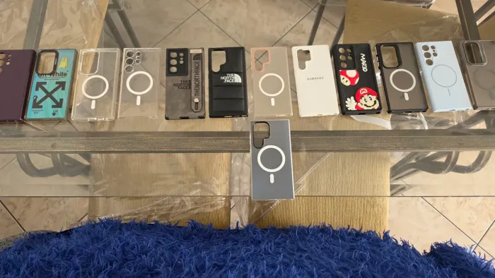Lote com 13 capinhas para Samsung s24ultra (Magsafe, The North Face, Mario, etc.)