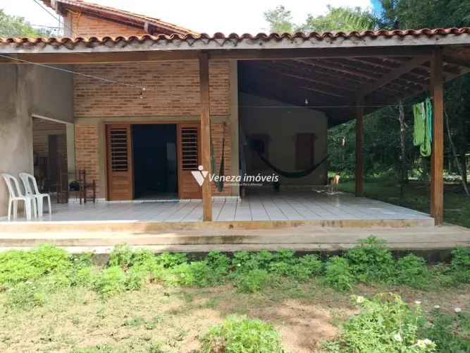 Sítio à venda na Estrada Vale Quem Tem entrada do Povoado Santa Teresa