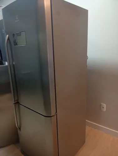 Geladeira Electrolux Inverse Frost Free 454 Litros (DB53X) - Impecável (Freezer inferior)