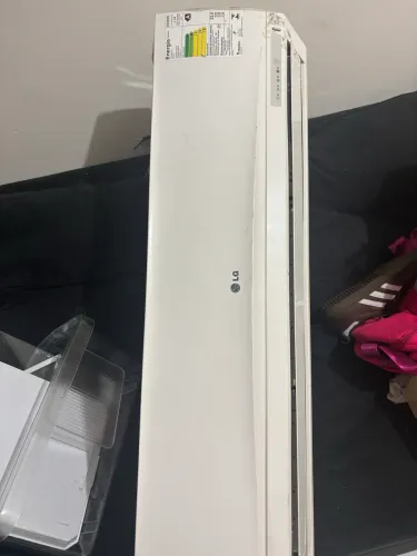 Ar condicionado LG 12000btus, usado, porém gela super bem!!!