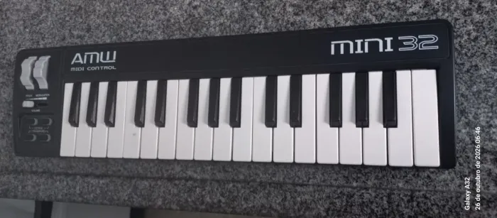 Teclado controlador MIDI  MINI 32