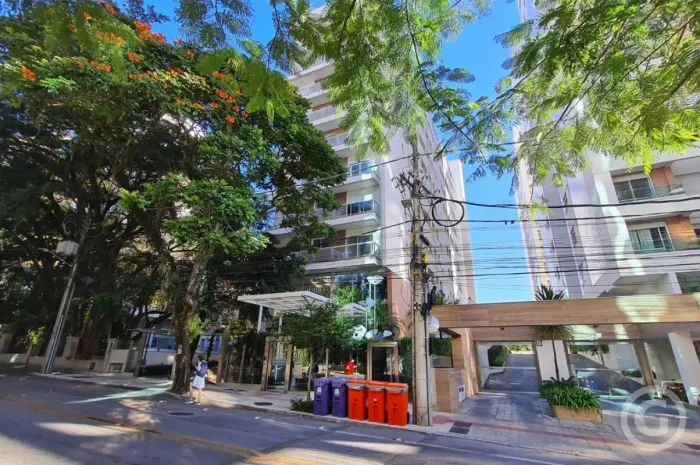 Oportunidade imperdível: cobertura dúplex luxuosa no Centro de Florianópolis