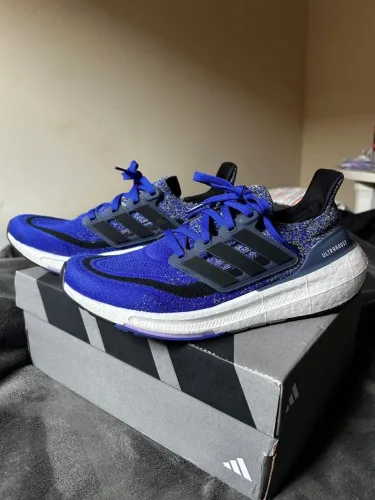 Tenis AD ultraboost tam 42