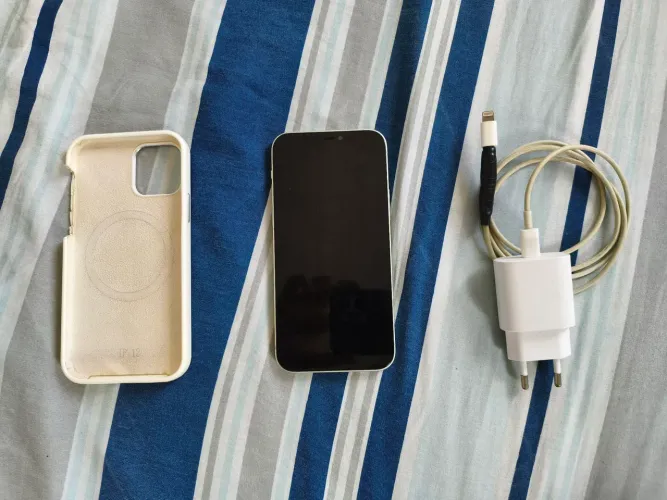 iPhone 12