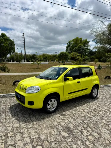 Fiat Uno Vivace Celeb. 1.0 EVO F.flex 8V 5P 2012