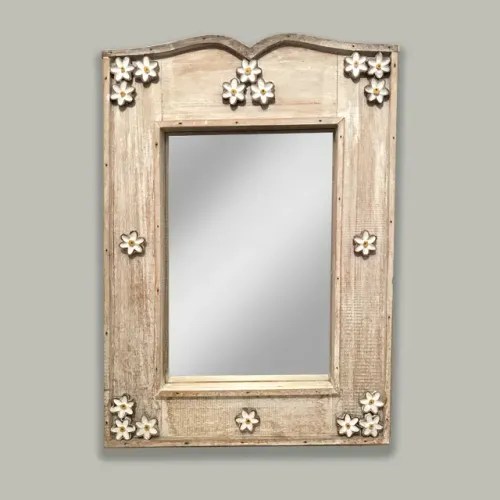 ESPELHO EM MADEIRA DE DEMOLIÇÃO. RÚSTICO