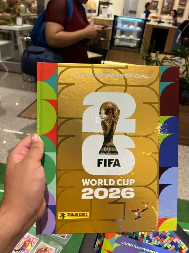 CAPA DURA OURO 