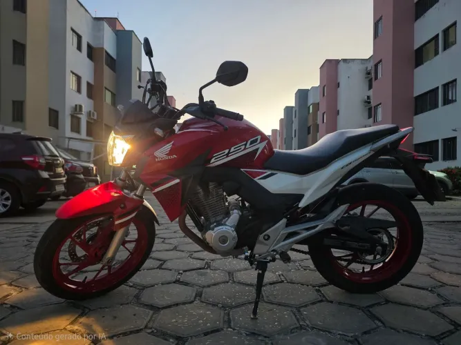 Moto CB Twister 