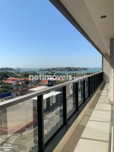 Apartamento na Praia do Suá!