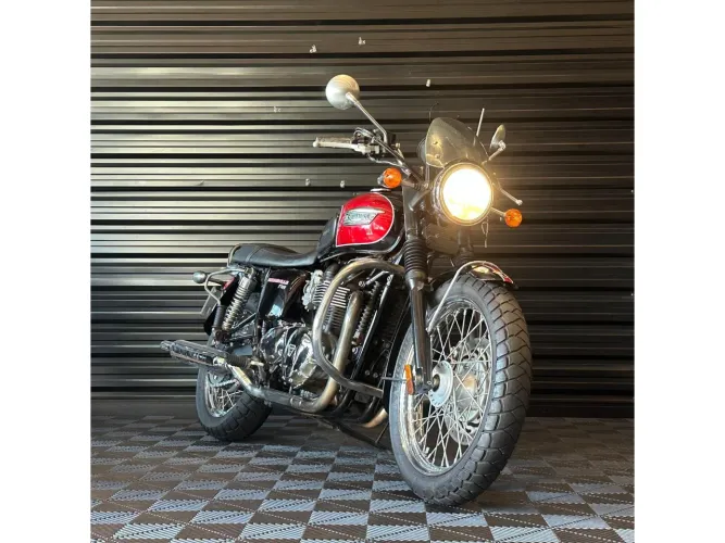 BONNEVILLE T 100 T 100 PRETA 2013/2014