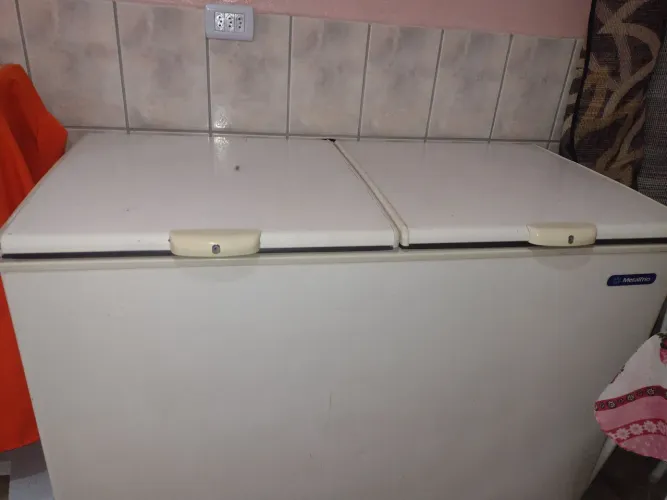 Freezer duas portas horizontal (Sem Gás)