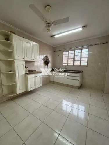 Casa com 3 quartos para locação no Santa Cruz - Rio Claro/SP
